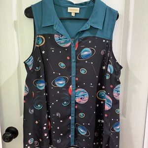 Space-print chiffon-type button up tank from ModCloth 🪐